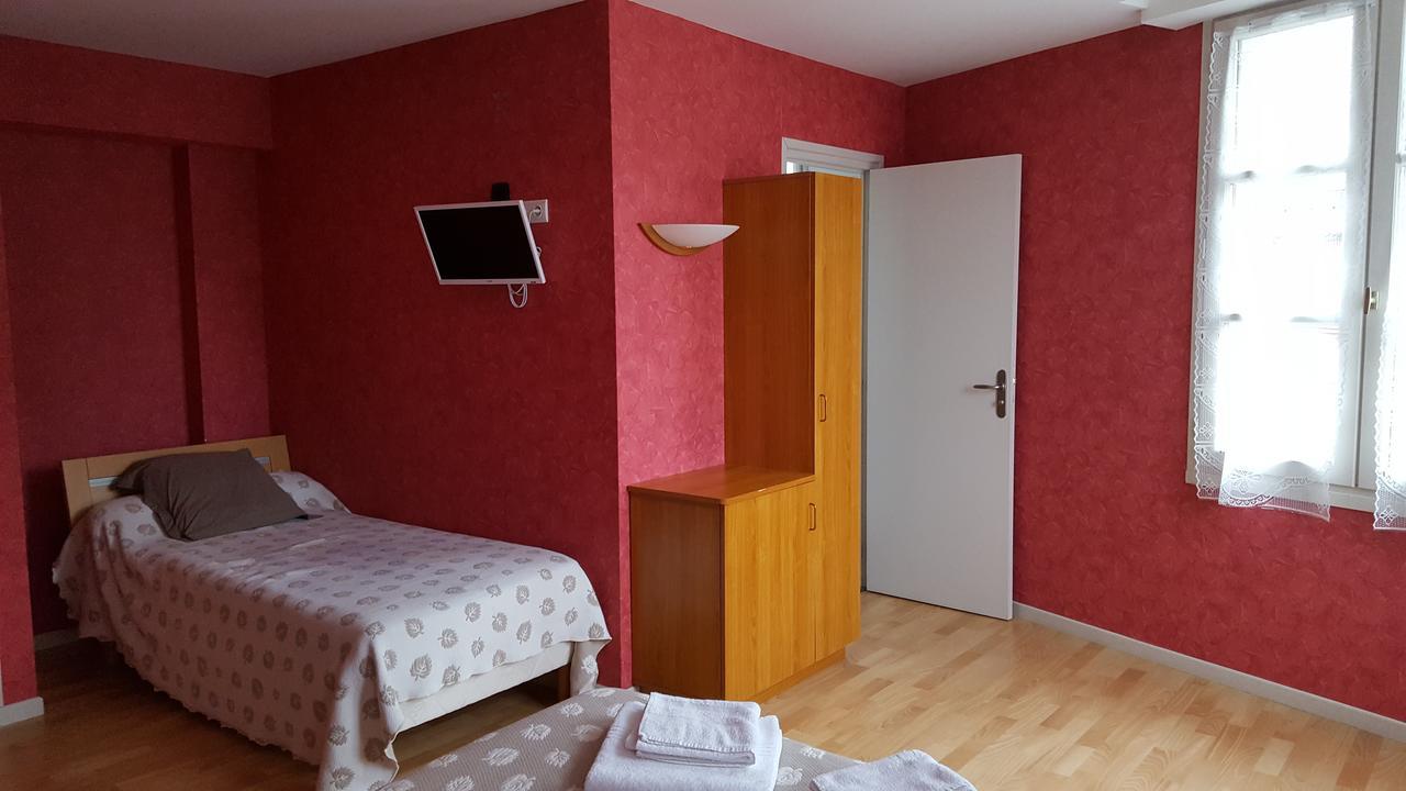 Auberge Le Cheylet Apchon Exterior foto